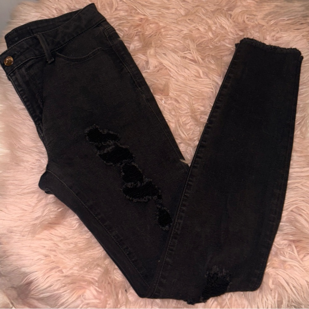 Joe’s Jeans "The Icon" Mid-Rise Skinny Ankle – Frayed Hem [Size - 28]